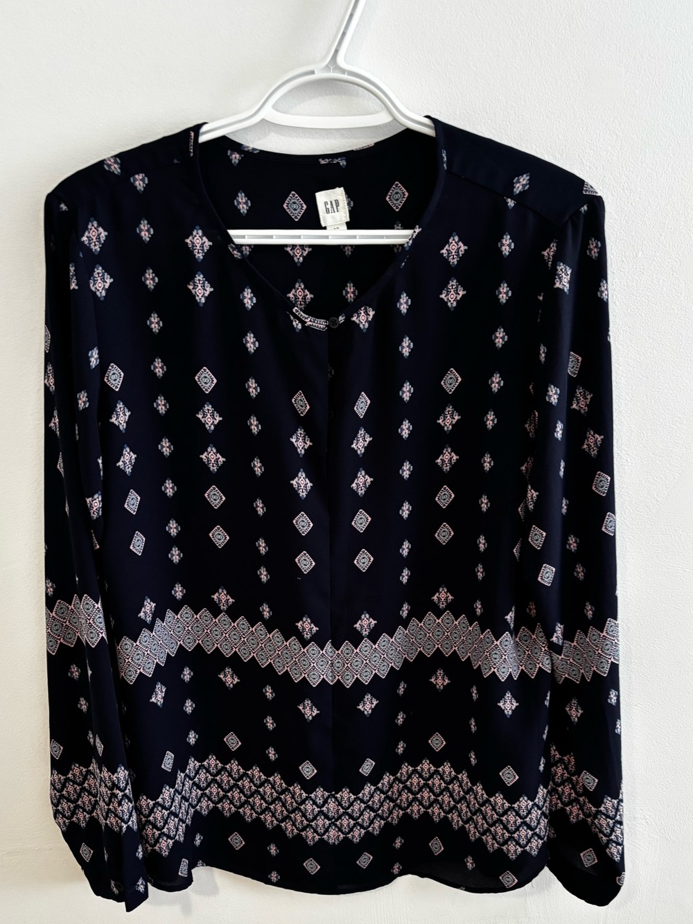 GAP Navy Blouse with Pink & White Geometric Border Print
